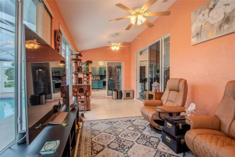 House in Ocala, Florida 3 bedrooms, 201.23 sq.m. № 1918173 - photo 23
