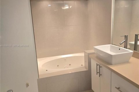 Copropriété à louer à Miami Beach, Floride: 2 chambres, 134.71 m2 № 1986452 - photo 22