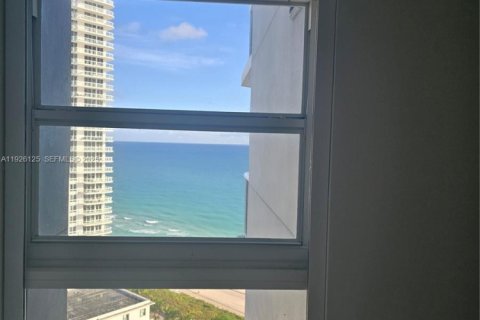 Copropriété à louer à Miami Beach, Floride: 2 chambres, 134.71 m2 № 1986452 - photo 24
