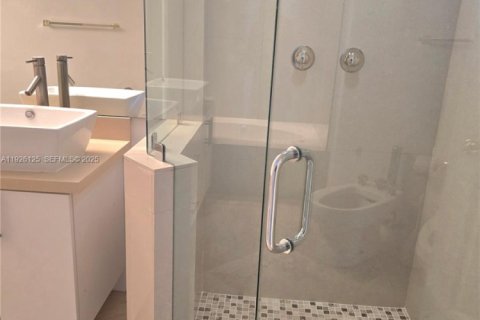 Copropriété à louer à Miami Beach, Floride: 2 chambres, 134.71 m2 № 1986452 - photo 20
