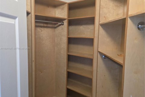 Copropriété à louer à Miami Beach, Floride: 2 chambres, 134.71 m2 № 1986452 - photo 21