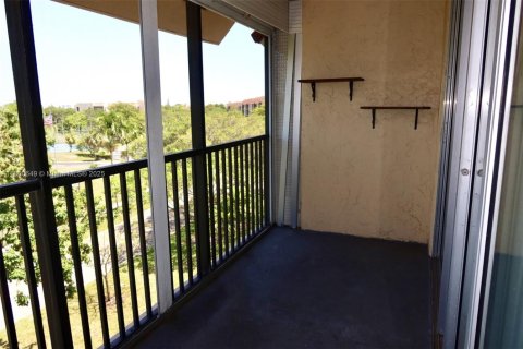 Condo in Lauderhill, Florida, 2 bedrooms  № 1867188 - photo 20