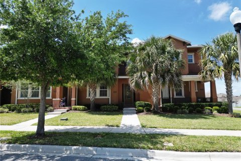 Townhouse in Winter Garden, Florida 4 bedrooms, 172.15 sq.m. № 1616521 - photo 2