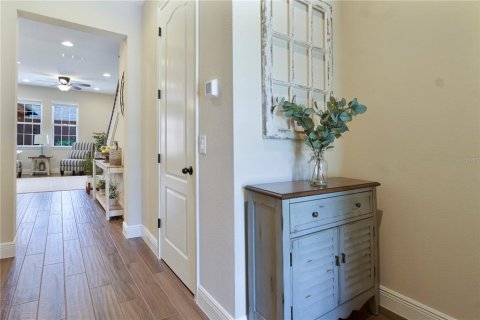 Townhouse in Winter Garden, Florida 4 bedrooms, 172.15 sq.m. № 1616521 - photo 9
