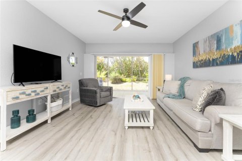 Condo in Rotonda, Florida, 2 bedrooms  № 1163403 - photo 5