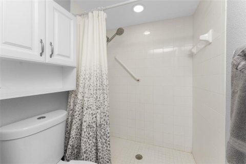 Condo in Rotonda, Florida, 2 bedrooms  № 1163403 - photo 28