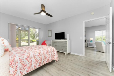 Condo in Rotonda, Florida, 2 bedrooms  № 1163403 - photo 25
