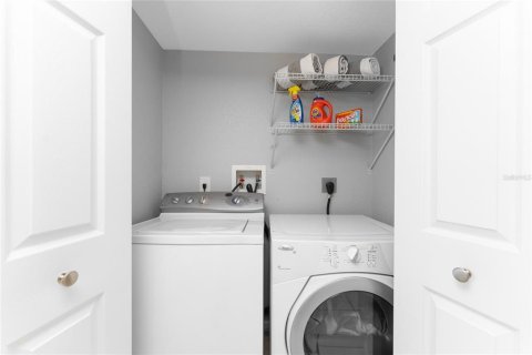 Condo in Rotonda, Florida, 2 bedrooms  № 1163403 - photo 19