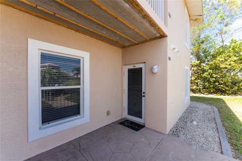 Condo in Rotonda, Florida, 2 bedrooms  № 1163403 - photo 2
