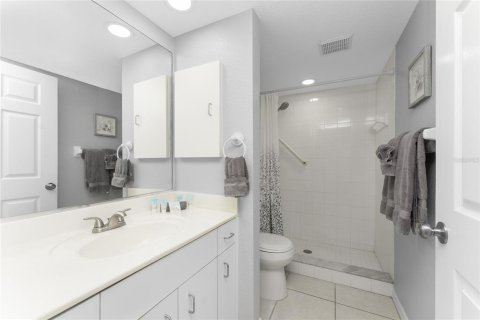 Condo in Rotonda, Florida, 2 bedrooms  № 1163403 - photo 27