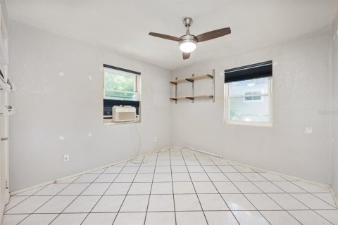 Casa en venta en Orlando, Florida, 3 dormitorios, 112.6 m2 № 1913503 - foto 12