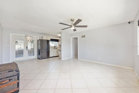 Casa en venta en Orlando, Florida, 3 dormitorios, 112.6 m2 № 1913503 - foto 20