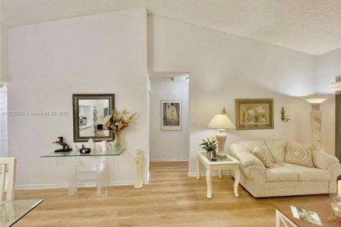 Condo in Coconut Creek, Florida, 2 bedrooms  № 1819869 - photo 14