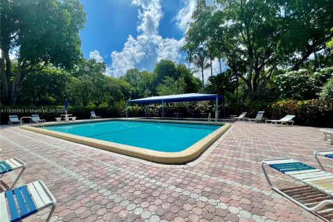 Condo in Coconut Creek, Florida, 2 bedrooms  № 1819869 - photo 29
