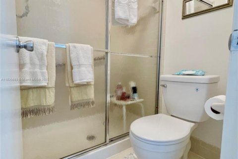 Condo in Coconut Creek, Florida, 2 bedrooms  № 1819869 - photo 28