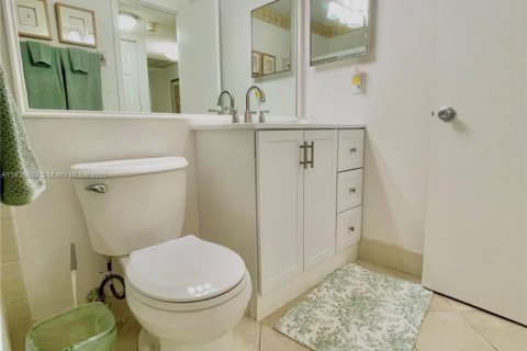 Condo in Coconut Creek, Florida, 2 bedrooms  № 1819869 - photo 20