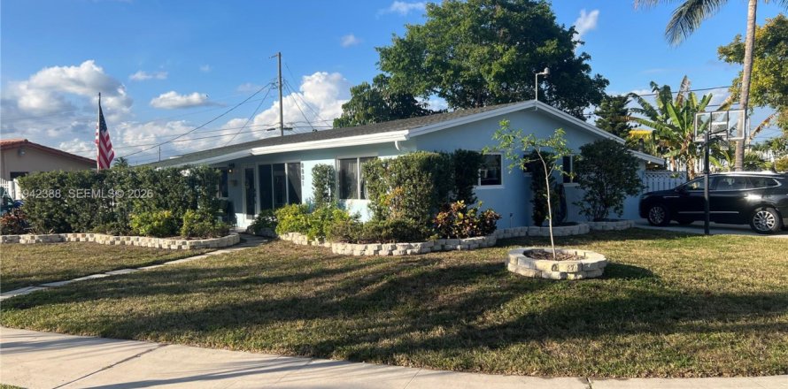 Casa en Miami, Florida 3 dormitorios, 150.32 m2 № 1999837