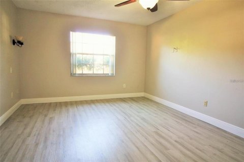 House in Longwood, Florida 3 bedrooms, 149.85 sq.m. № 2394075 - photo 4