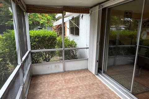Condo in St. Lucie, Florida, 2 bedrooms № 2192115 - photo 27