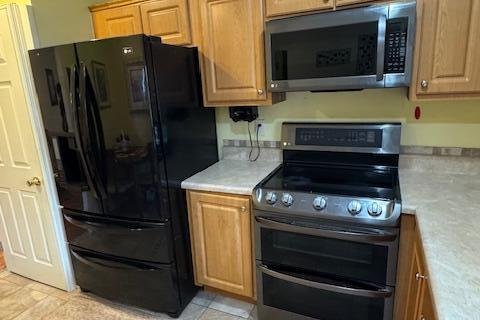 Condo in St. Lucie, Florida, 2 bedrooms № 2192115 - photo 25