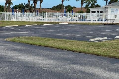 Condo in St. Lucie, Florida, 2 bedrooms № 2192115 - photo 3