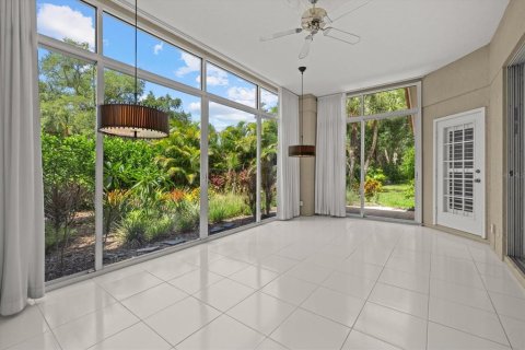 House in Sarasota, Florida 3 bedrooms, 177.54 sq.m. № 2152184 - photo 29