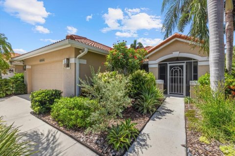 House in Sarasota, Florida 3 bedrooms, 177.54 sq.m. № 2152184