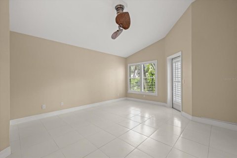 House in Sarasota, Florida 3 bedrooms, 177.54 sq.m. № 2152184 - photo 17