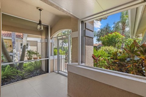 House in Sarasota, Florida 3 bedrooms, 177.54 sq.m. № 2152184 - photo 2