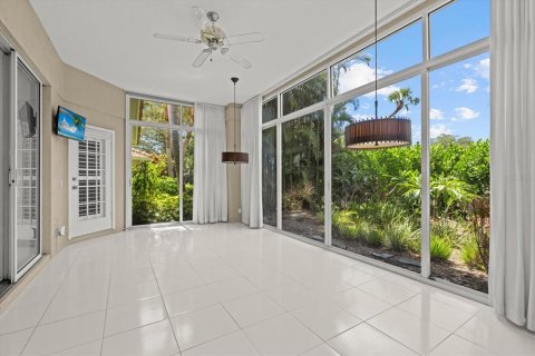 House in Sarasota, Florida 3 bedrooms, 177.54 sq.m. № 2152184 - photo 30