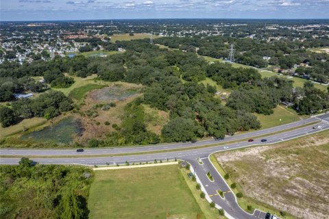 Commercial property in The Villages, Florida № 915134 - photo 11