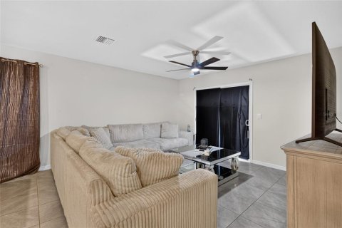 Villa ou maison à louer à Newberry, Floride: 5 chambres, 217.58 m2 № 2406406 - photo 13