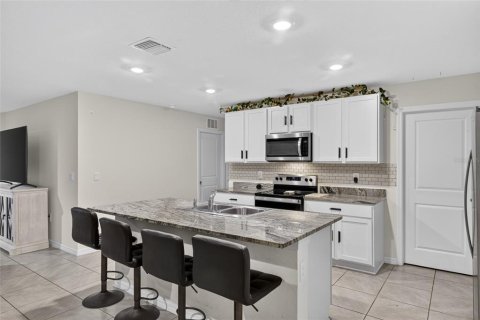 Villa ou maison à louer à Newberry, Floride: 5 chambres, 217.58 m2 № 2406406 - photo 6