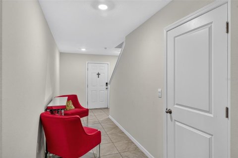 Villa ou maison à louer à Newberry, Floride: 5 chambres, 217.58 m2 № 2406406 - photo 4