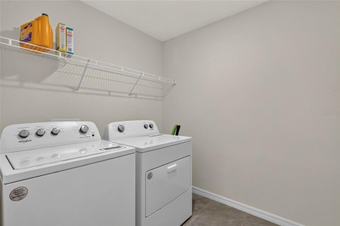 Villa ou maison à louer à Newberry, Floride: 5 chambres, 217.58 m2 № 2406406 - photo 30