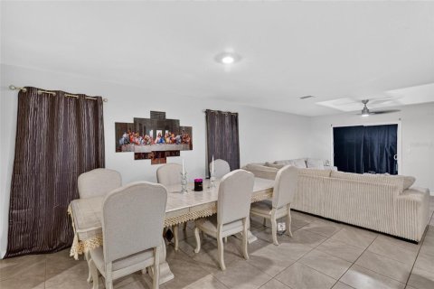 Villa ou maison à louer à Newberry, Floride: 5 chambres, 217.58 m2 № 2406406 - photo 5