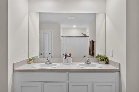 Villa ou maison à louer à Newberry, Floride: 5 chambres, 217.58 m2 № 2406406 - photo 21