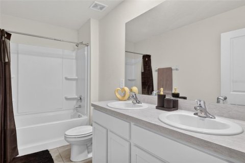 Villa ou maison à louer à Newberry, Floride: 5 chambres, 217.58 m2 № 2406406 - photo 26