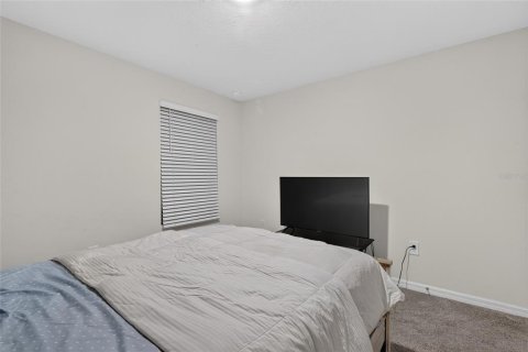 Villa ou maison à louer à Newberry, Floride: 5 chambres, 217.58 m2 № 2406406 - photo 28