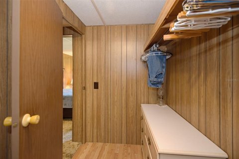House in Edgewater, Florida 3 bedrooms, 119.66 sq.m. № 2236774 - photo 27