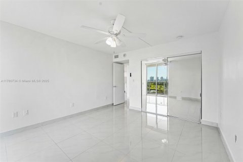 Condo in Aventura, Florida, 2 bedrooms  № 1863564 - photo 10