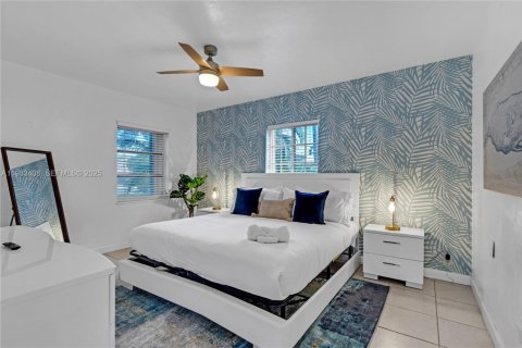 Casa en alquiler en Miami, Florida, 4 dormitorios, 219.25 m2 № 1992194 - foto 21