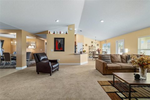 House in Belleview, Florida 3 bedrooms, 189.06 sq.m. № 1543019 - photo 19