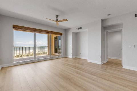 Condominio en venta en New Smyrna Beach, Florida, 3 dormitorios, 162.58 m2 № 2098052 - foto 10
