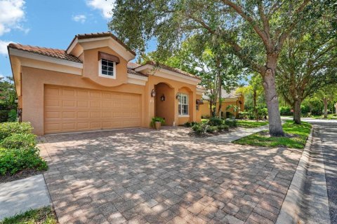 Villa ou maison à vendre à Palm Coast, Floride: 3 chambres, 185.15 m2 № 2151987 - photo 2