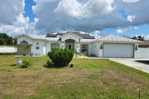 House in Ocala, Florida 4 bedrooms, 226.31 sq.m. № 1851335 - photo 1