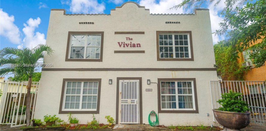 Villa ou maison à Miami, Floride 2 chambres, 280.01 m2 № 1986405