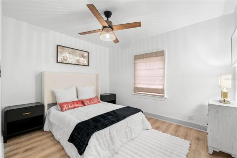 Купить виллу или дом в Сент-Питерсберг, Флорида 10 комнат, 117.15м2, № 1510071 - фото 15