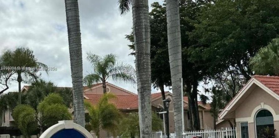 Квартира в Майами, Флорида 2 спальни, 99.87м2 № 1973821