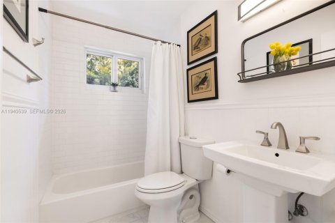 Купить виллу или дом в Майами, Флорида 3 спальни, 146.69м2, № 1997973 - фото 22